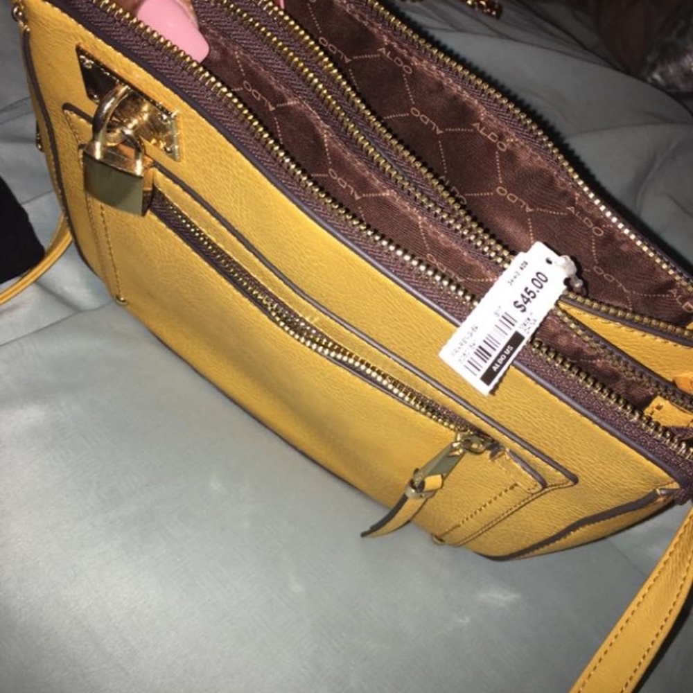 Purse - Picture 2 of 3